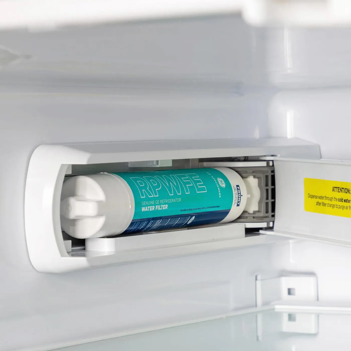 GE RPWFE Refrigerator Water Filter.(Built-in CHIP)